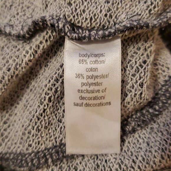 Maurices Womens Scoopneck Lace Detail Top Size Medium - Picture 4 of 4